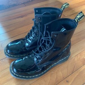 Dr Martens Patent 1460 womens size 10